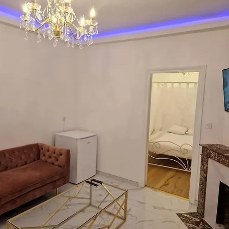 Maison Chic Avec Jacuzzi Sur Oise Yaospa60 Holiday home