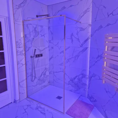 Holiday home Maison Chic Avec Jacuzzi Sur Oise Yaospa60