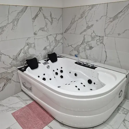 Maison Chic Avec Jacuzzi Sur Oise Yaospa60 Nogent-sur-Oise