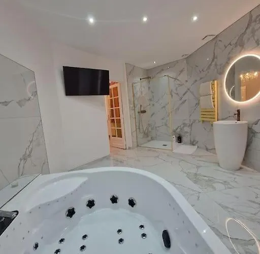 Maison Chic Avec Jacuzzi Sur Oise Yaospa60 Nogent-sur-Oise